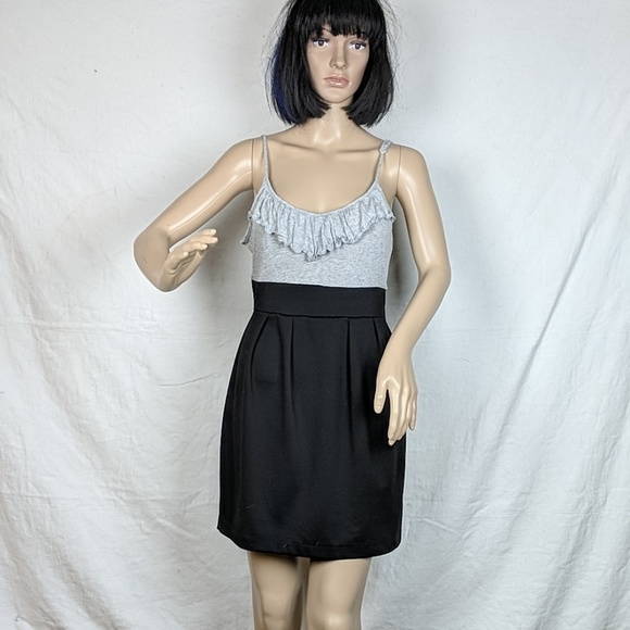 Forever 21 Dresses & Skirts - Last Chance! Forever 21 Summer Dress